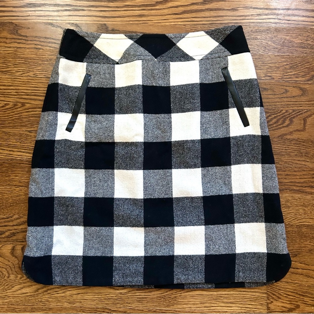 Talbots Wool Blend Plaid Lined Mini Skirt Black and White Size Two